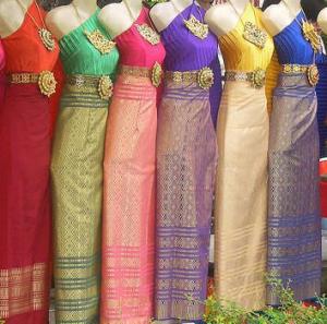 Платья из тайского шелка