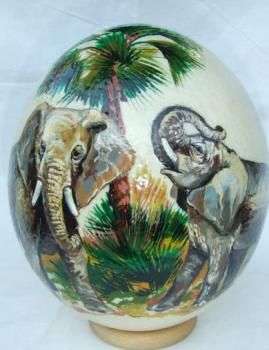 Расписное страусиное яйцо
