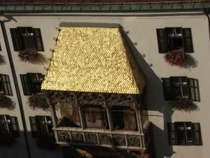 Золотая Крыша